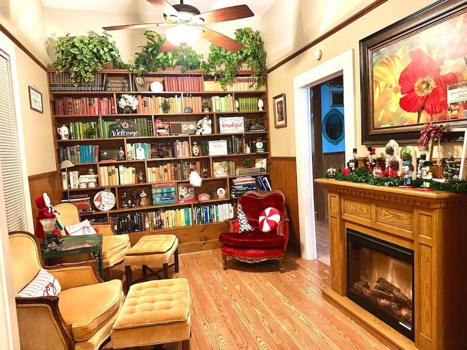 Spacious Downtown Jackson Retreat- Historic Hangout Εξωτερικό φωτογραφία
