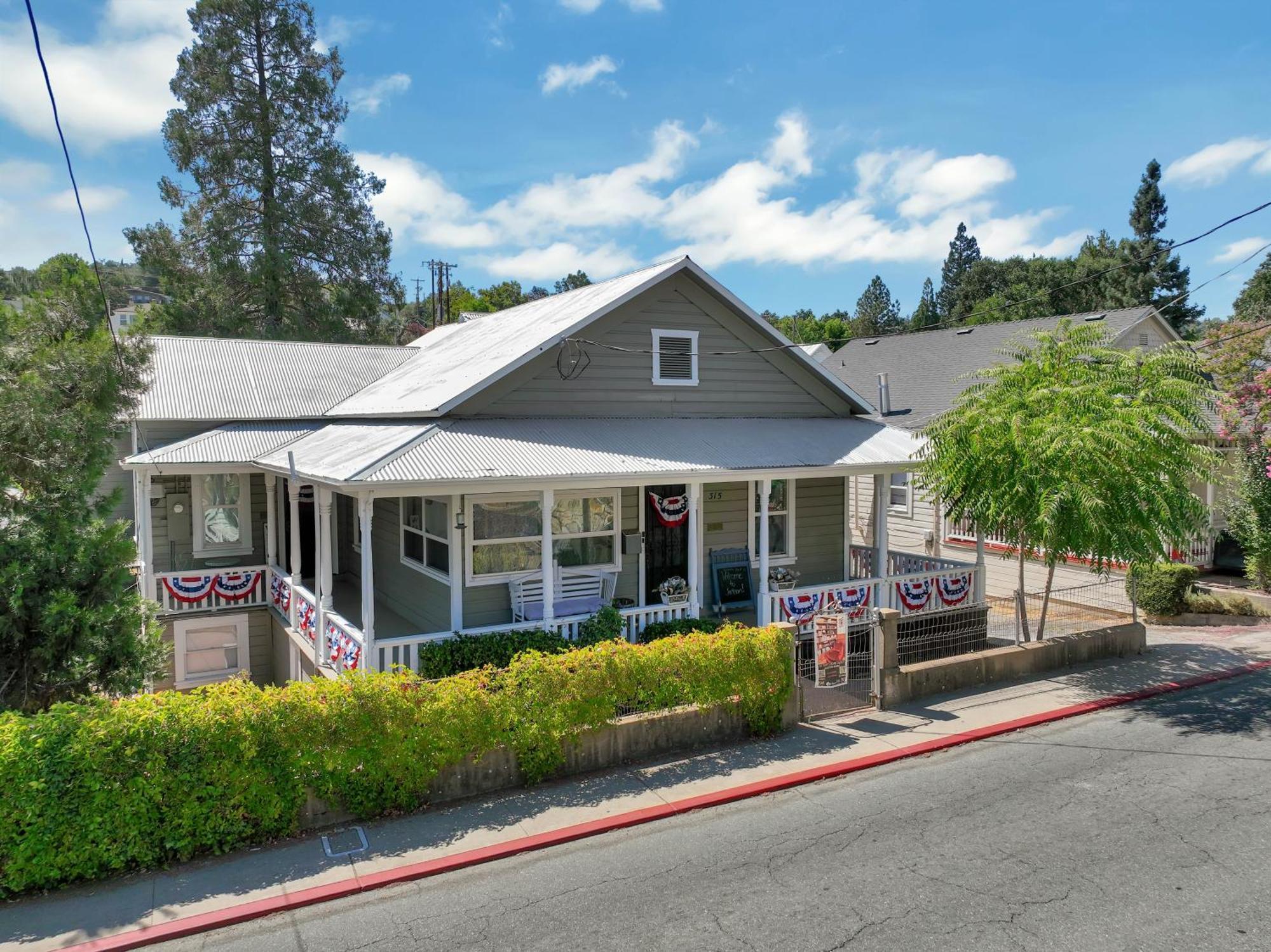 Spacious Downtown Jackson Retreat- Historic Hangout Εξωτερικό φωτογραφία